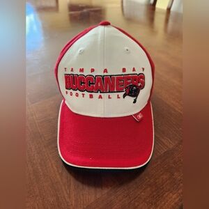 New Vintage Tampa Bay Buccaneers Reebok Strap Hat